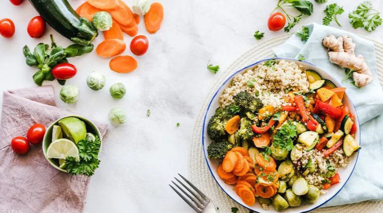 أطعمة شتوية صحية لتعزيز المناعة وصحة الأمعاء